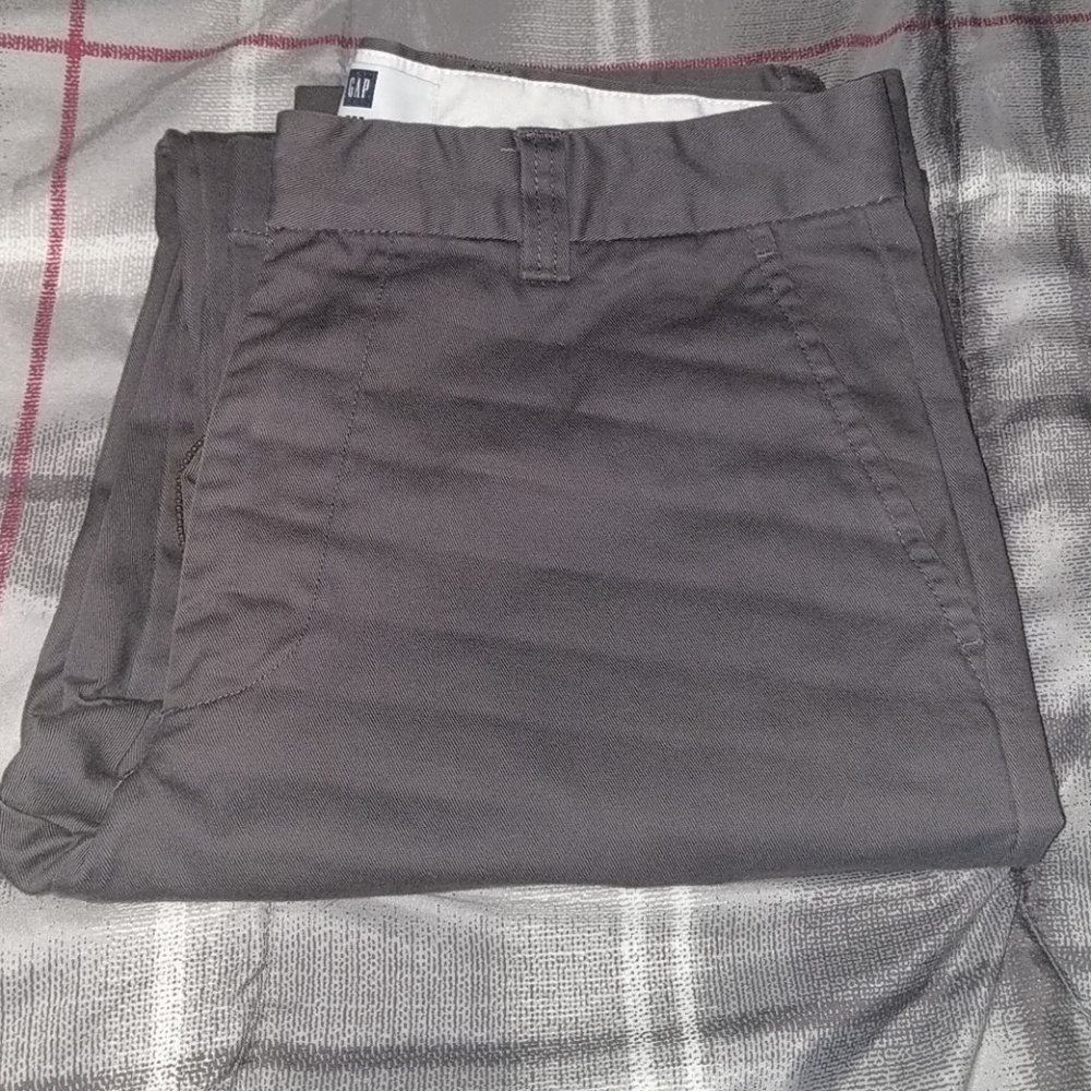 Gap Slacks